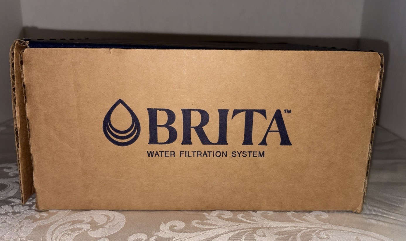 Brita Metro Water Filter Pitcher 6 Cup BPA-Free 1 Brita Filter BRIGHT WHITE