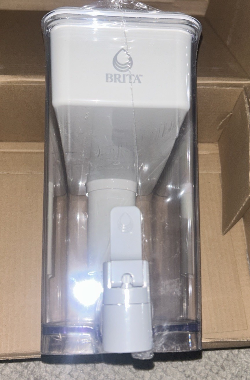 Brita ~ Ultramax ~*27 Cup*~ Filtered Water Dispenser ~ Gray ~ Sealed