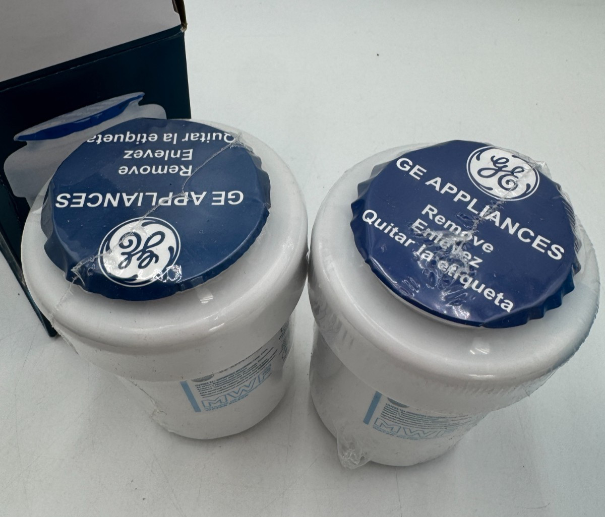 GE MWF Refrigerator Water Filters, Filters 12+ Impurities – LOT OF 2