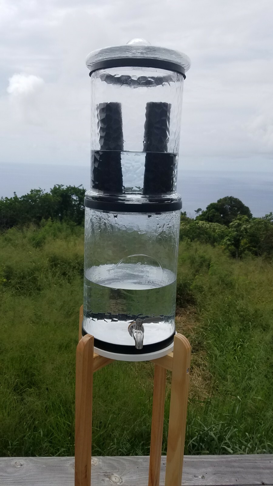 The Water Machine ® water purifier World’s first all-glass gravity water filter.