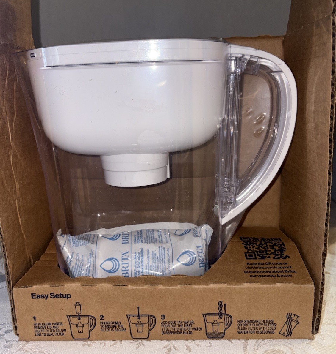 Brita Metro Water Filter Pitcher 6 Cup BPA-Free 1 Brita Filter BRIGHT WHITE