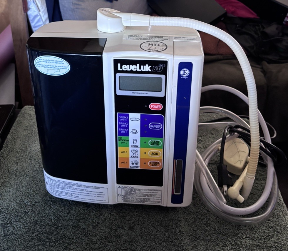 Kangen LeveLuk SD501 Water Ionizer Machine Alkaline Water