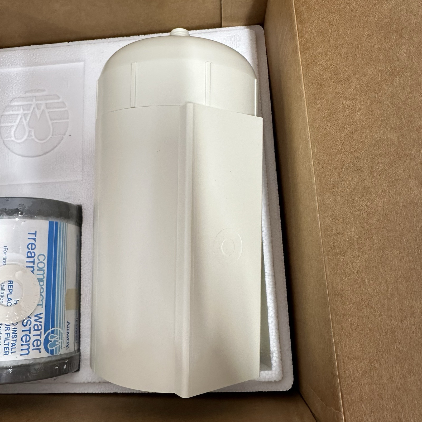 Amway E-9395 R2 Compact Water Treatment System with Sealed E-9396 Filter New