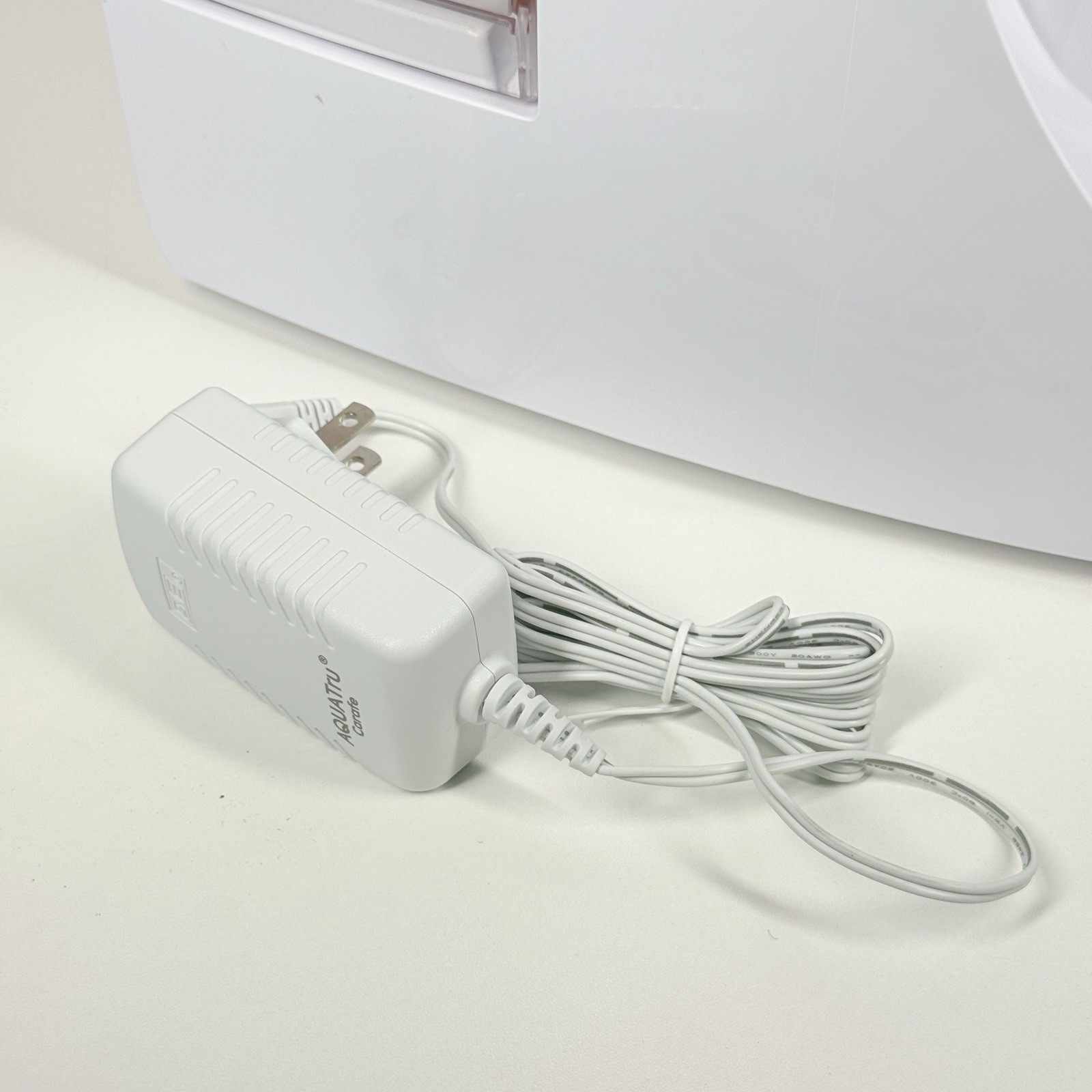 AQUATRU Carafe Countertop Reverse Osmosis Water Purifier No Filters Comes In Box
