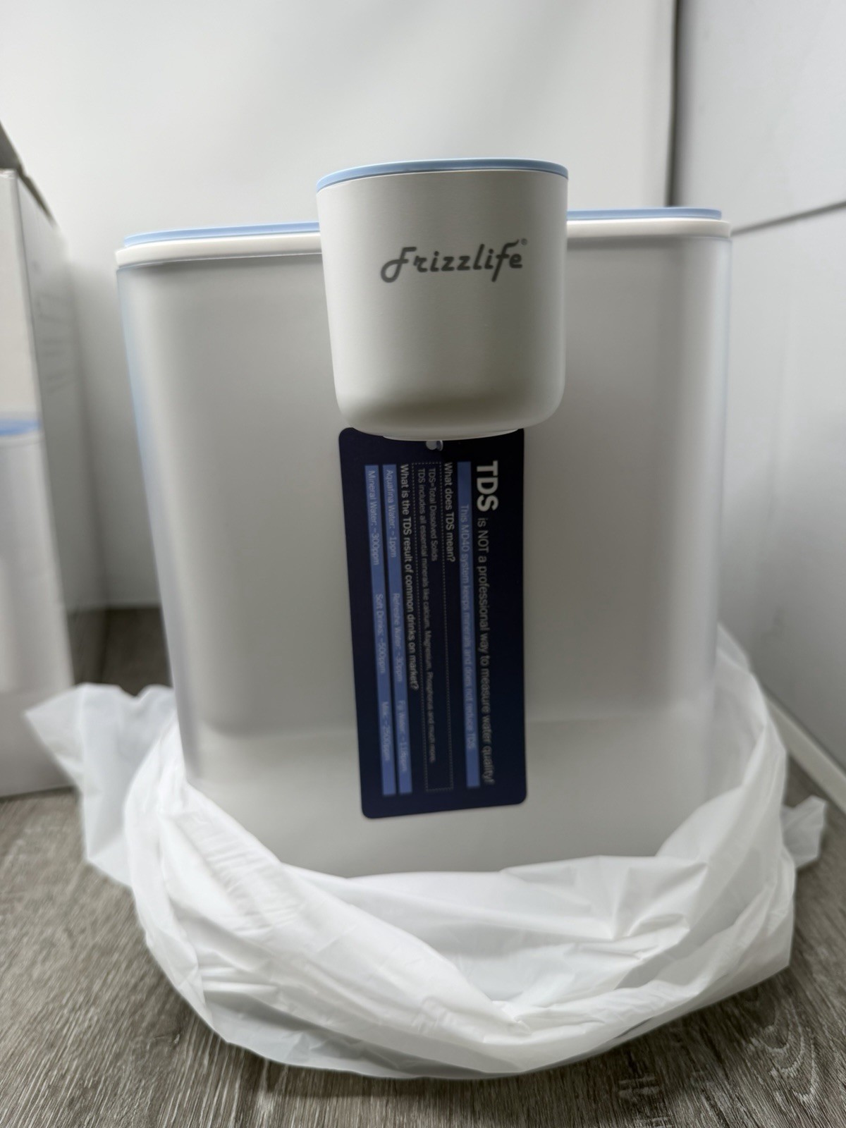 Frizzlife MD40 18-Cup Electric Water Filter Pitcher, 2-Stage Double, Chlorine
