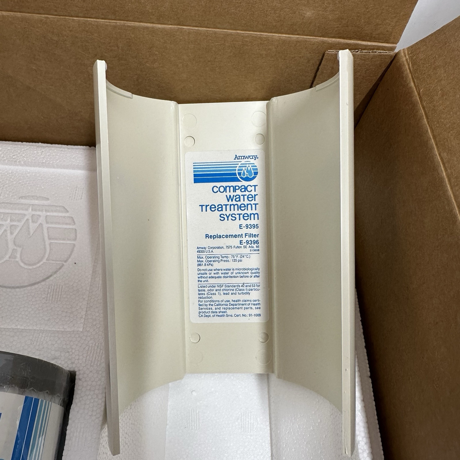 Amway E-9395 R2 Compact Water Treatment System with Sealed E-9396 Filter New