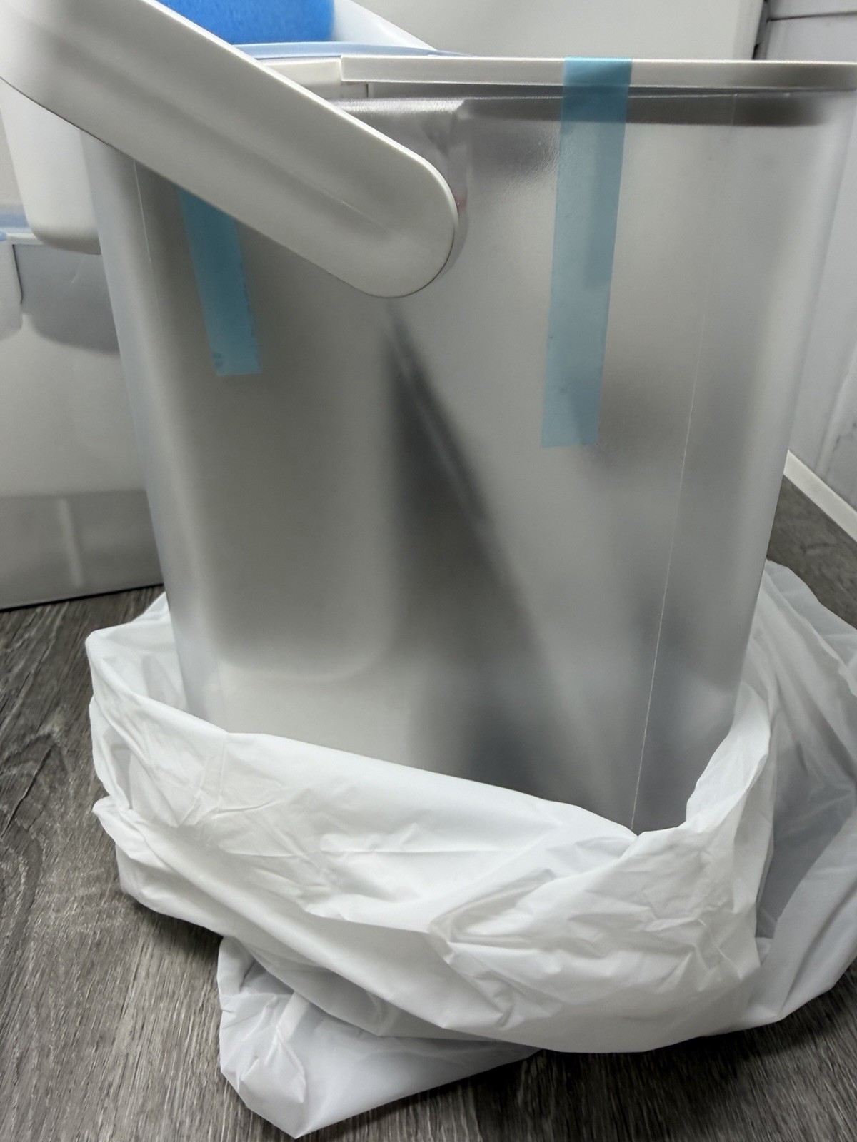 Frizzlife MD40 18-Cup Electric Water Filter Pitcher, 2-Stage Double, Chlorine