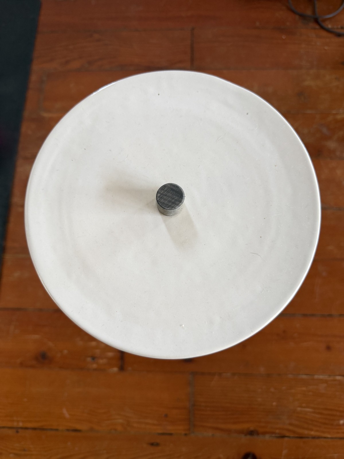 WALTER Ceramic Painted Water Filter for Berkey with stand – pristine condition