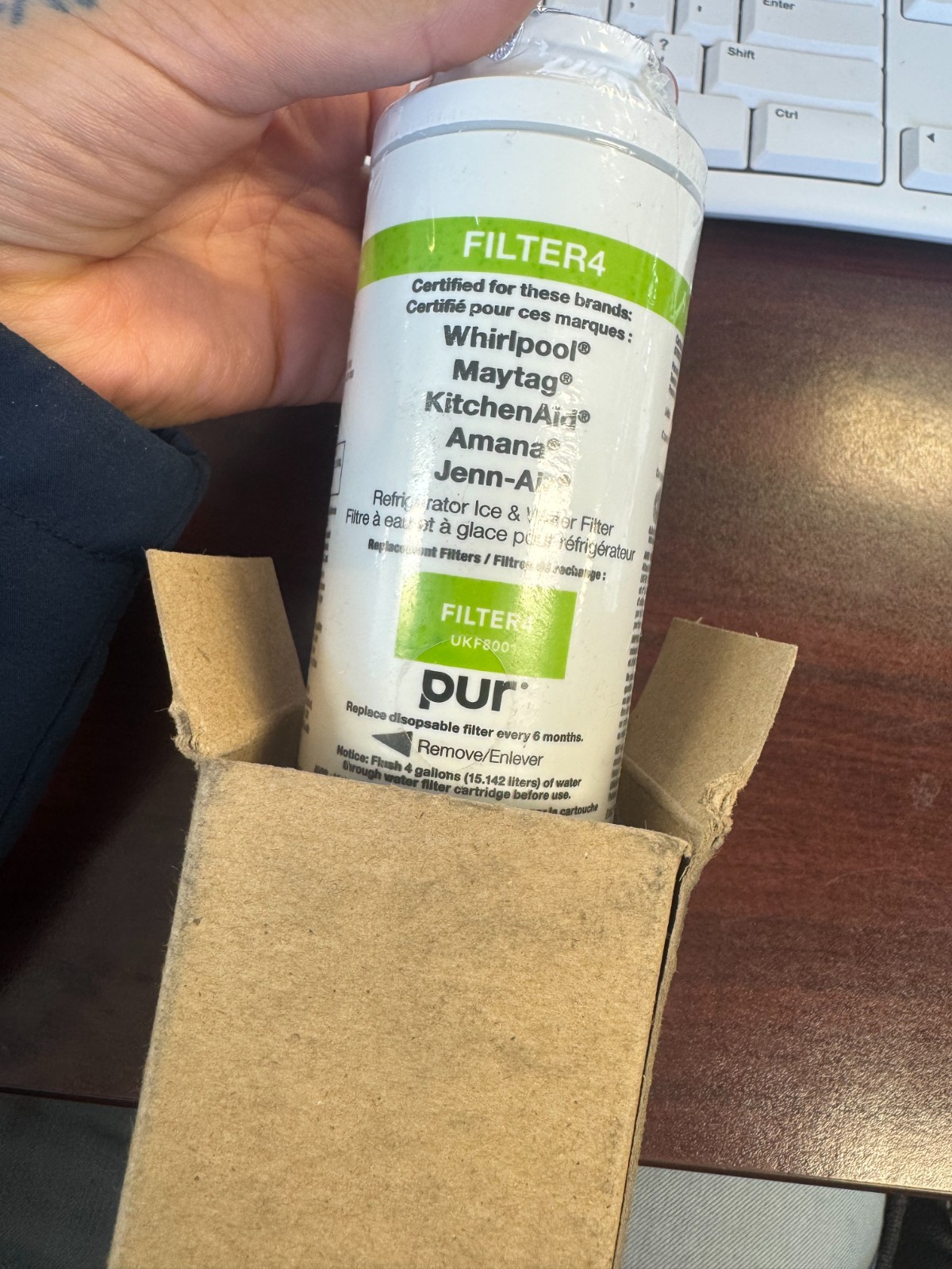 Whirlpool UKF8001 Refrigerator Water Filter 1 Pack 200 gal Carbon, White