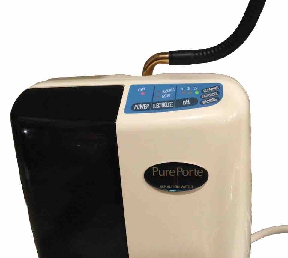 Toyo Pure Porte II Gold Water Ionizer TYH-81 from 2006 (now Leveluk)