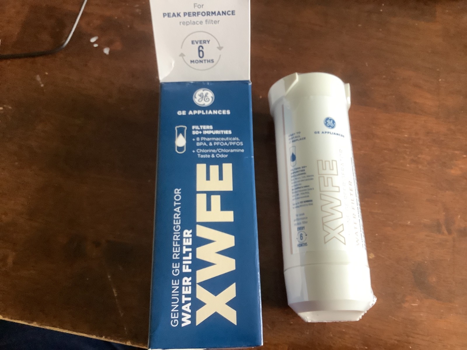 GE XWFE Replacment Refrigerator Water Filter Without Chip, New in box