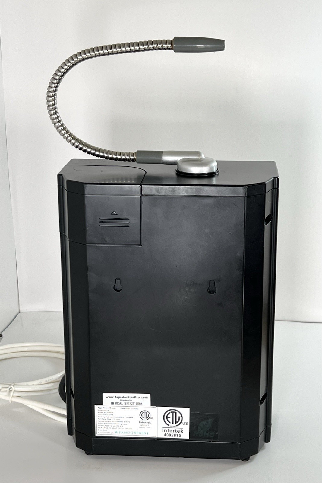Aqua Ionizer Pro Deluxe 9.5 Alkaline Water Ionizer W/ Faucet Adapter