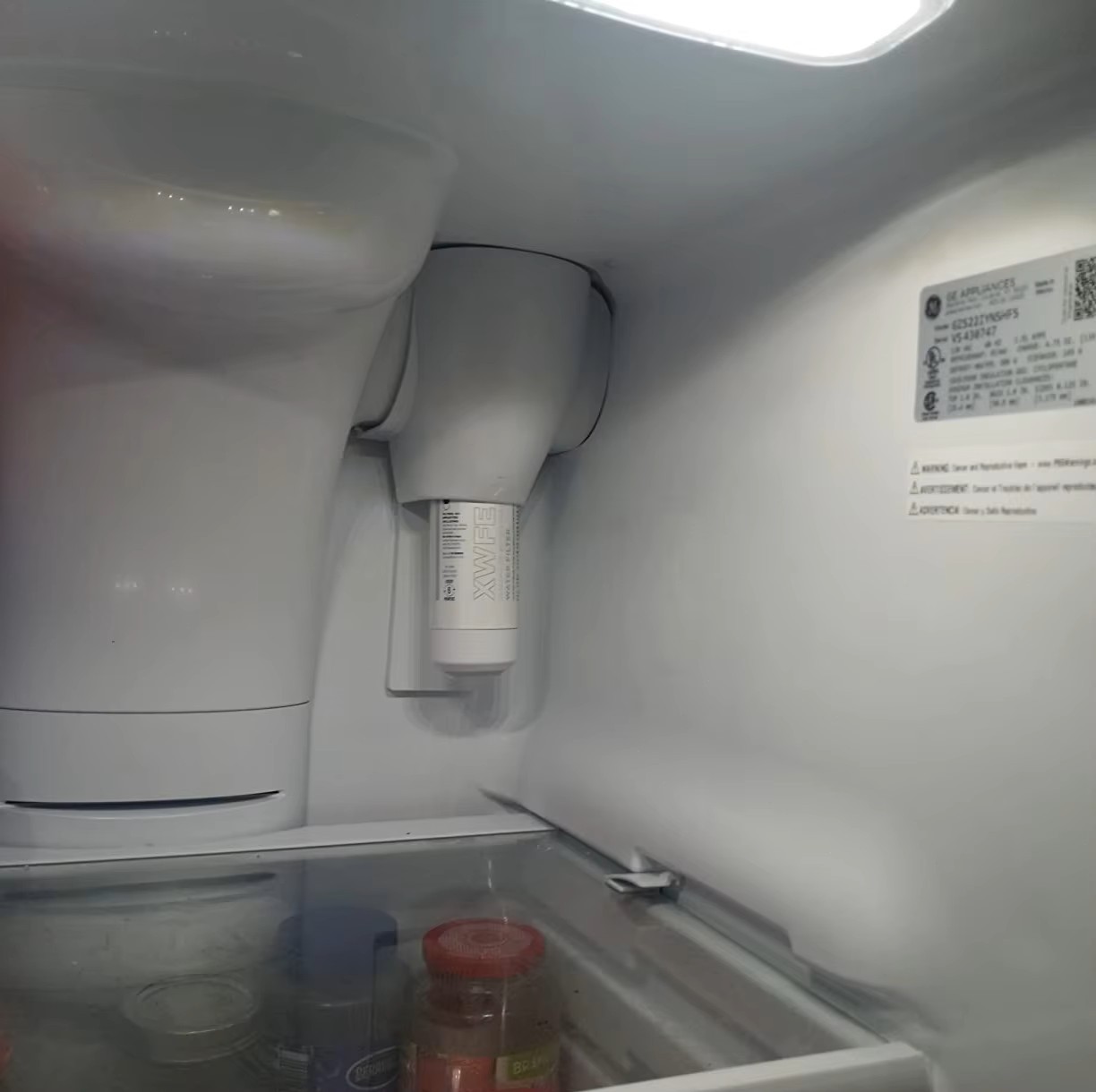 GE XWFE Refrigerator Water Filter Replacment Without Chip