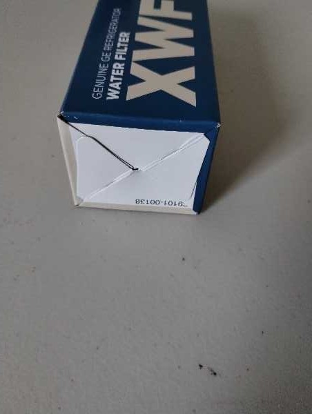 GE Appliances XWF -NO CHIP- Refrigerator Water Filter Genuine OEM Replacement