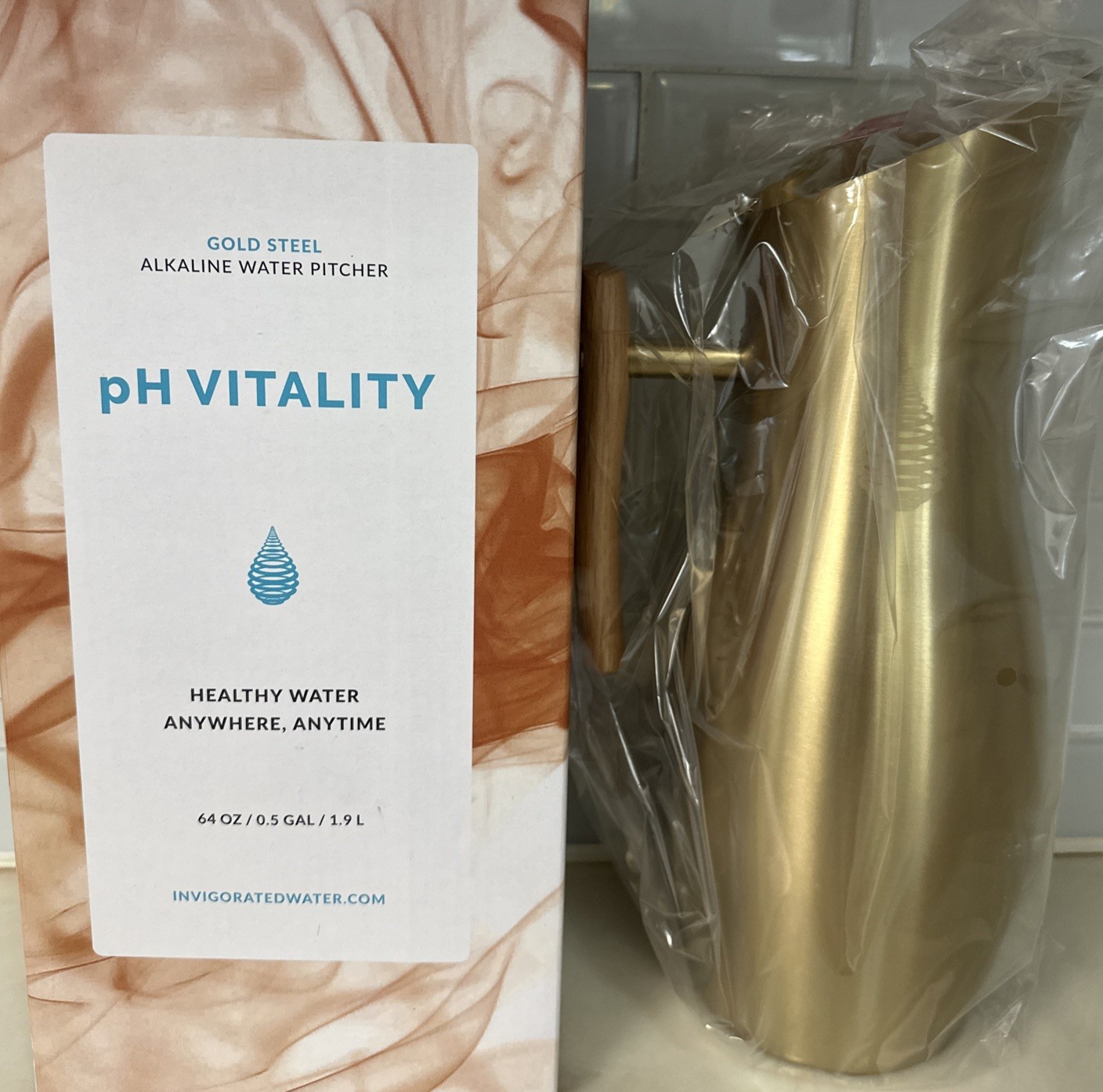 Invigorated Water Filter .5 Gal 64 Oz Alkaline Infused Pitcher Jug Gold Steel