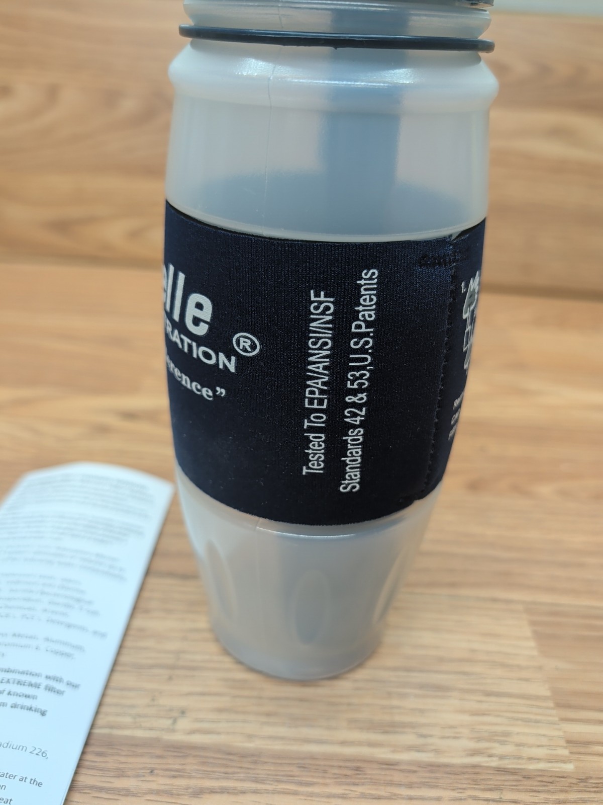 Seychelle 28oz pH20 Filtration Flip Top Pure Water Filter Squeeze Bottle – New